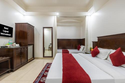 hotel legend international just a min walk from new delhi railway station