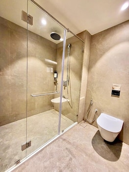 Ark Lake Resort,,3 star