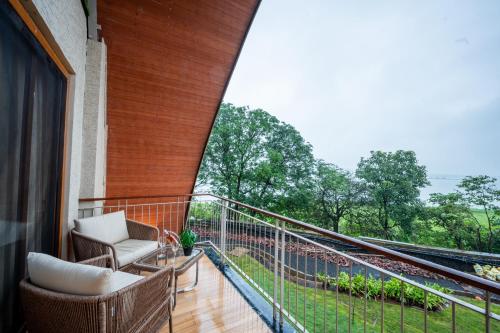 ark lake resort