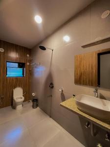 casa aqua mandrem