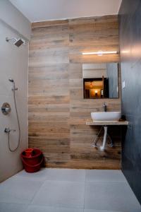 casa aqua mandrem