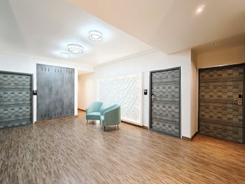 proximus boutique hotel apartments