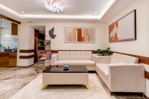 galaxy royal suites