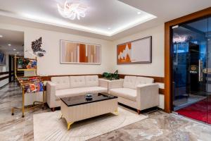 galaxy royal suites