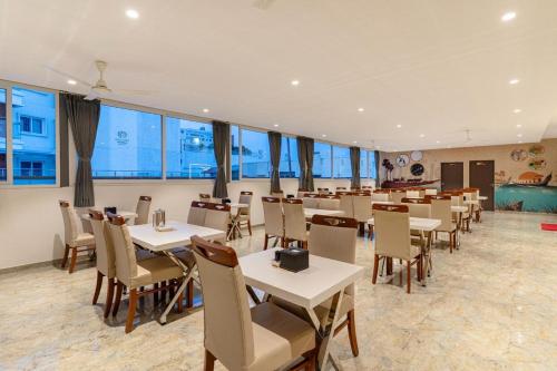 Galaxy Royal Suites,,3 star