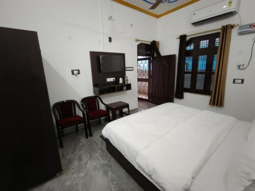 shri narayanam guest house and home stay