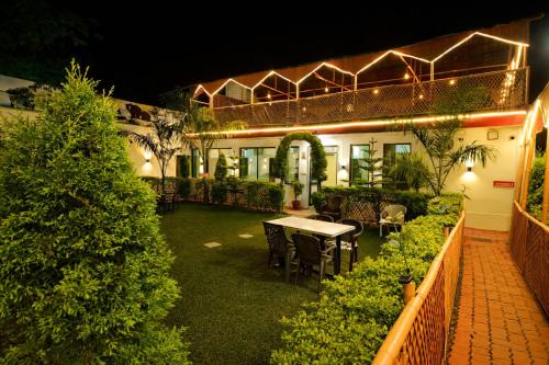 hotel happy forest inn