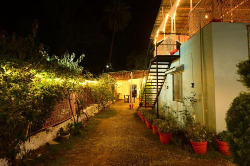 hotel happy forest inn