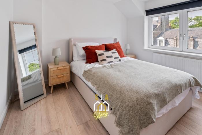 whitehall stay sja stays modern 2 bed apartment