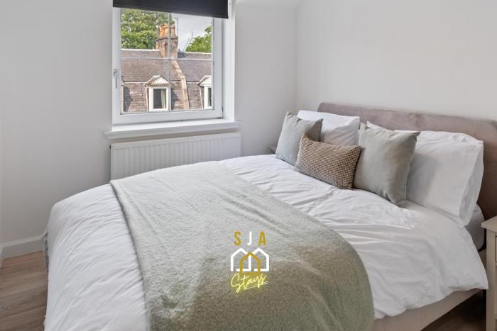 whitehall stay sja stays modern 2 bed apartment
