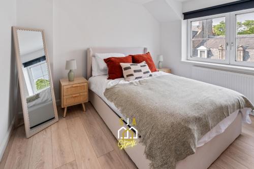 whitehall stay sja stays modern 2 bed apartment
