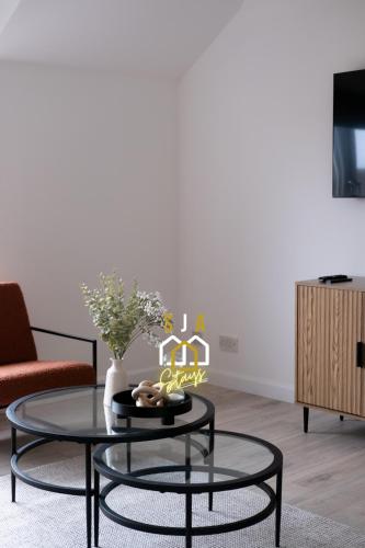 whitehall stay sja stays modern 2 bed apartment