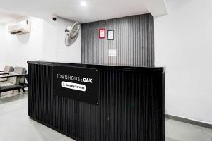 townhouse oak dosar vaishya square metro station