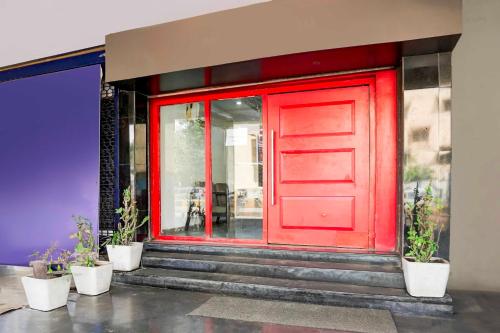 townhouse oak dosar vaishya square metro station