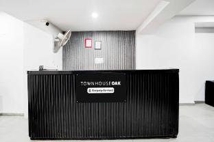 townhouse oak dosar vaishya square metro station