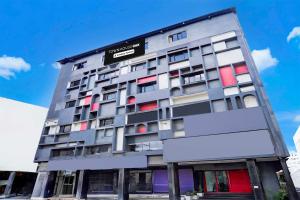 townhouse oak dosar vaishya square metro station
