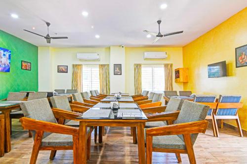 townhouse oak visakhapatnam vishwanadh sports club