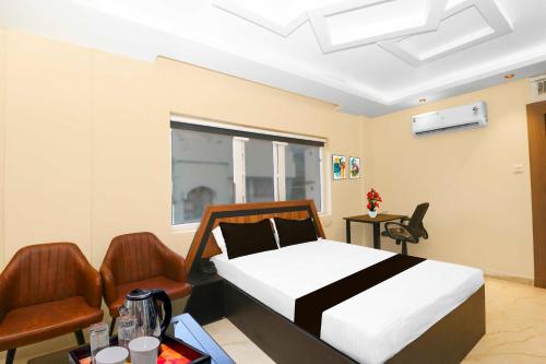 Hotel O Ranchi Tapovan Mandir,,4 star
