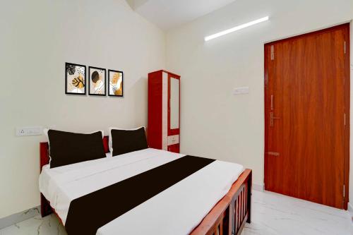 Hotel O Coimbatore Peelamedu Railway Station,Plot No 21/4,Paharganj,Near New Delhi Railway Station,Coimbatore,Tamil Nadu,641004,India,4 star