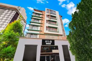 hotel o durgapuri metro station