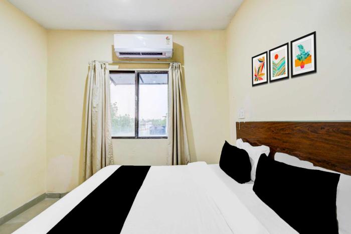 hotel o nampally metro station hyderabad