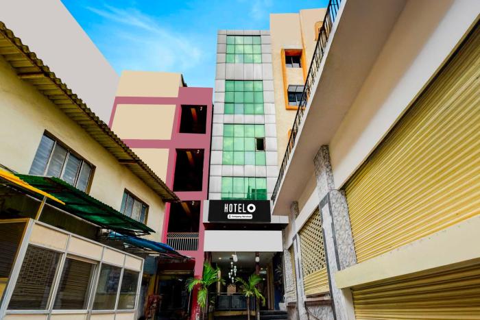 hotel o nampally metro station hyderabad