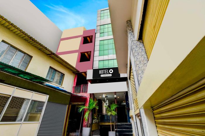 hotel o nampally metro station hyderabad