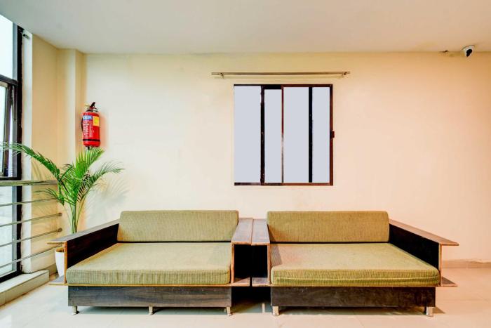 hotel o nampally metro station hyderabad