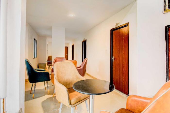 hotel o nampally metro station hyderabad