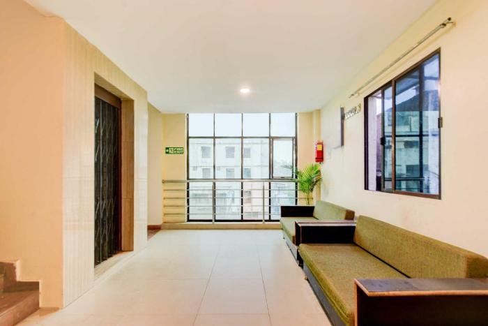 hotel o nampally metro station hyderabad