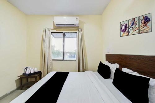 hotel o nampally metro station hyderabad