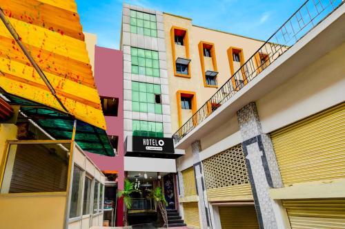 hotel o nampally metro station hyderabad