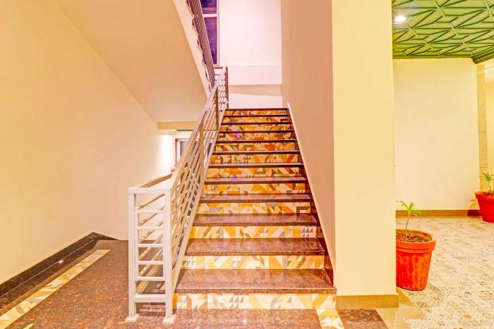 townhouse oak patel nagar dehradun railway junction