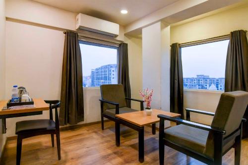 townhouse oak kolkata tegharia bus stand