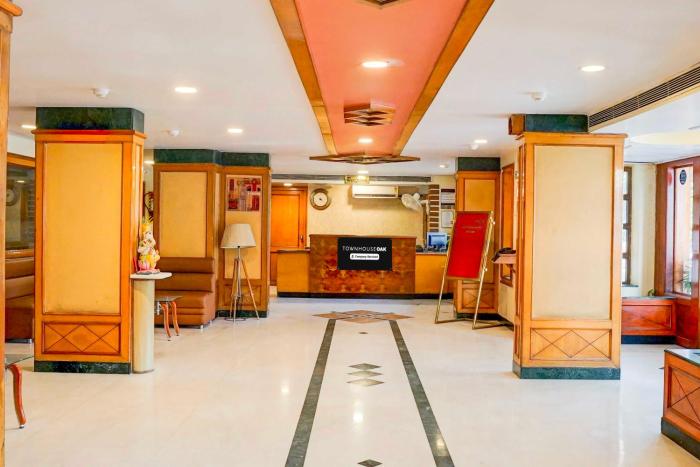 townhouse oak jaipur arya square shopping mall