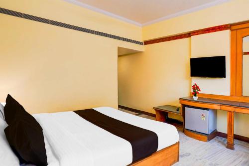 townhouse oak jaipur arya square shopping mall