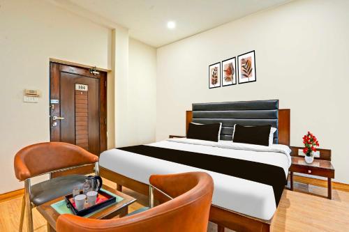 Hotel O Gurudwara Square,Opposite Gurudwara Phool Bag, Gurudwara Square, Gwalior,4 star