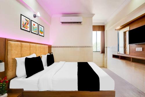 hotel o ambawadi bus terminal near ahmedabad airport