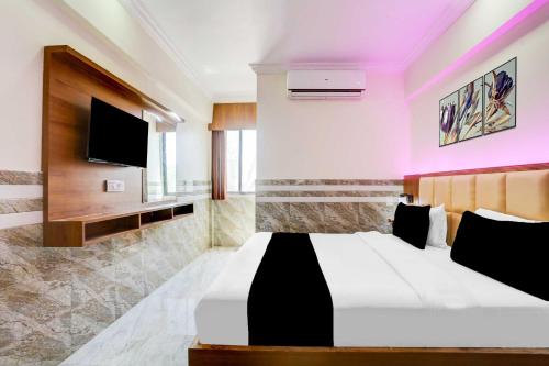 hotel o ambawadi bus terminal near ahmedabad airport
