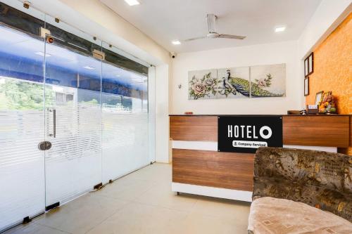 hotel o ambawadi bus terminal near ahmedabad airport