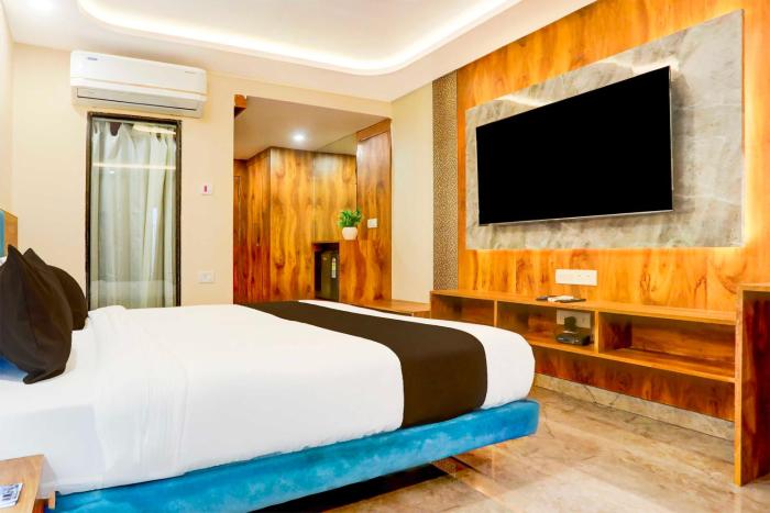 super townhouse oak dhanbad central near golf ground