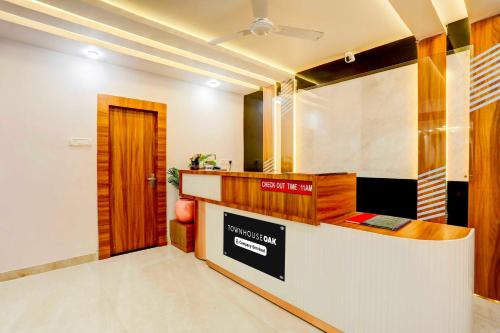super townhouse oak dhanbad central near golf ground