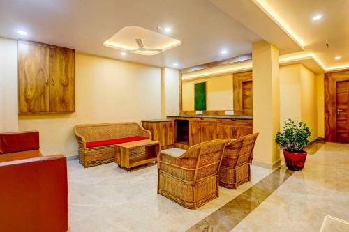 super townhouse oak dhanbad central near golf ground