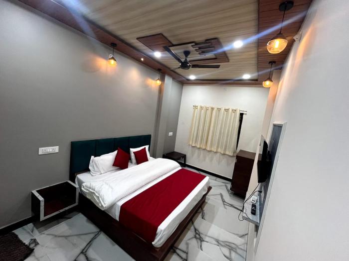 hotel aashirwad