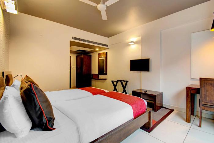 hotel o halsuru metro station bangalore