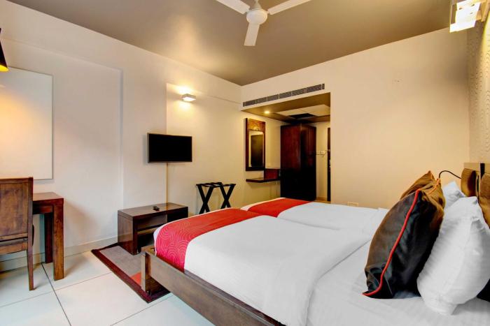 hotel o halsuru metro station bangalore