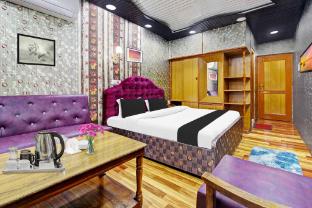 collection o residency road srinagar
