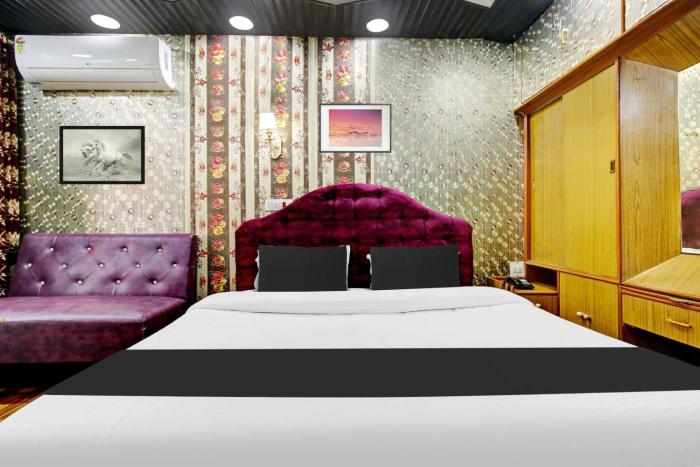 collection o residency road srinagar