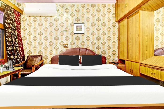 collection o residency road srinagar