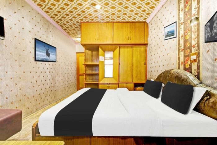 collection o residency road srinagar